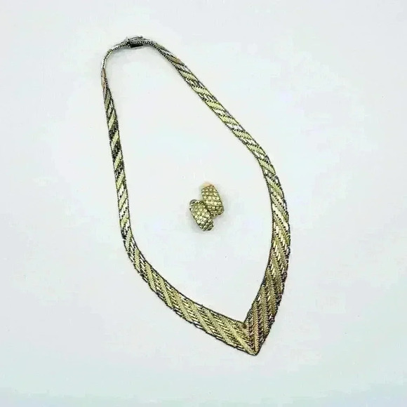 Mettalic Gold and Silver Jewelry Set - Picture 2 of 2